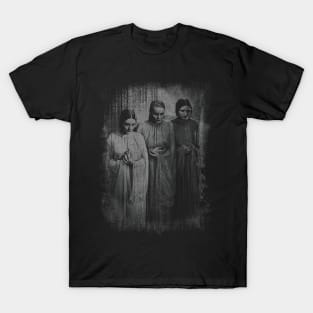 The Brides of Dracula 1931 by HomeStudio T-Shirt